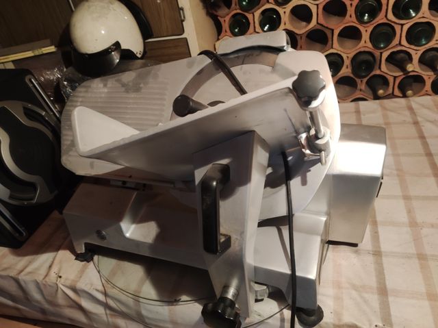 Cortadora de fiambre profesional