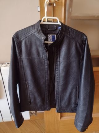 CHAQUETA DE CUERO.