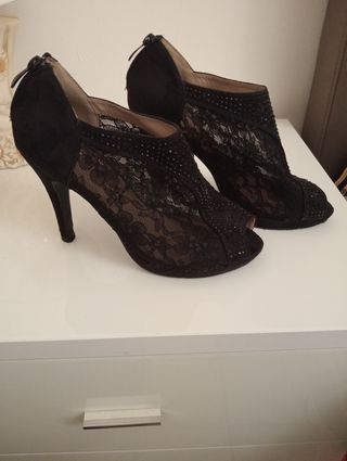 Tronchetti pizzo nero eleganti