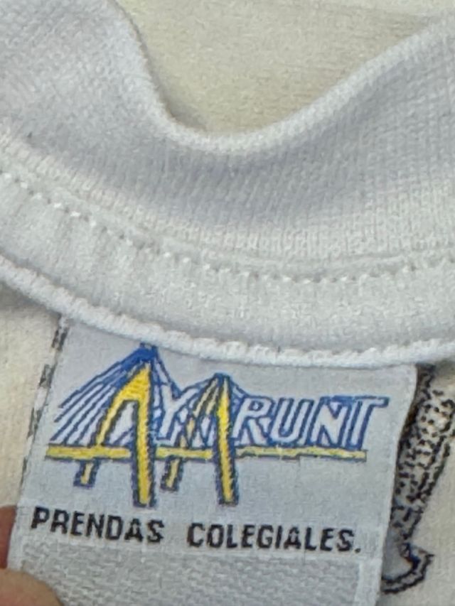 Uniforme scolastica ispano-inglese 