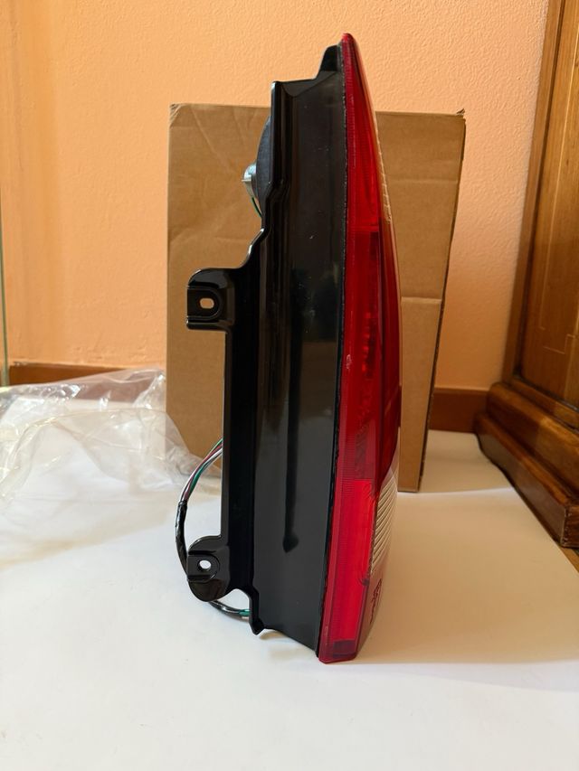 Fanale posteriore dx Mitsubishi Pajero 2003/2006