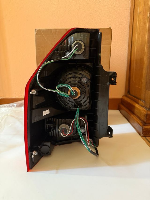 Fanale posteriore dx Mitsubishi Pajero 2003/2006