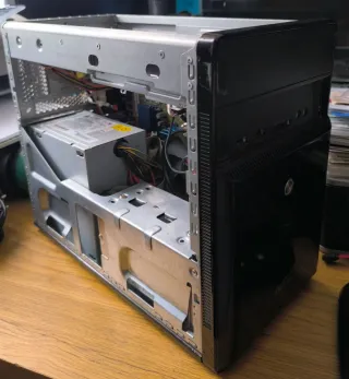 ASUS Barebone PC - Negro