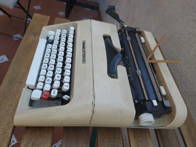 Olivetti Lettera 35
