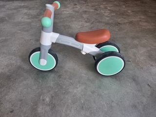 Bicicleta infantil / triciclo Hape - 3 ruedas