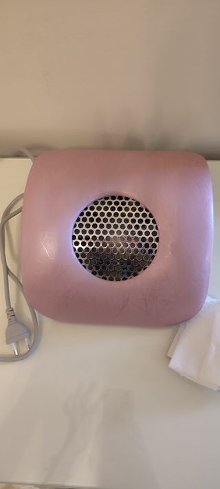 Extractor de polvo para uñas