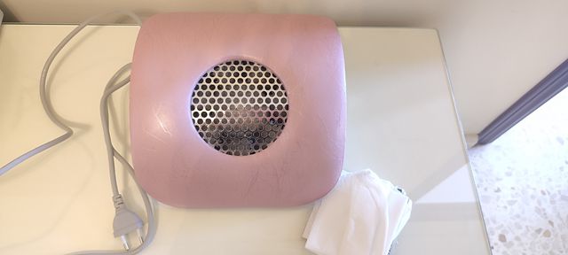 Extractor de polvo para uñas