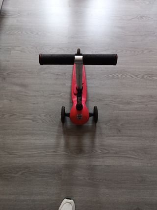 Patinete infantil rojo