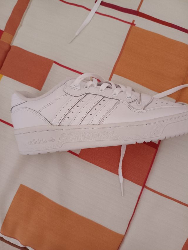 Sneakers bianche Adidas