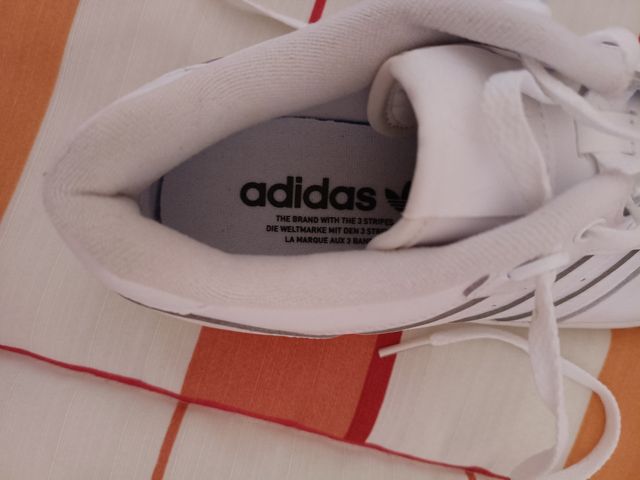 Sneakers bianche Adidas