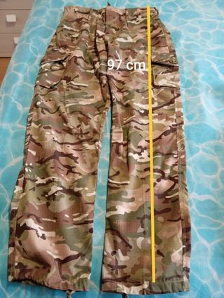 Chaleco y pantalón de camuflaje (táctico) KOMBAT.U