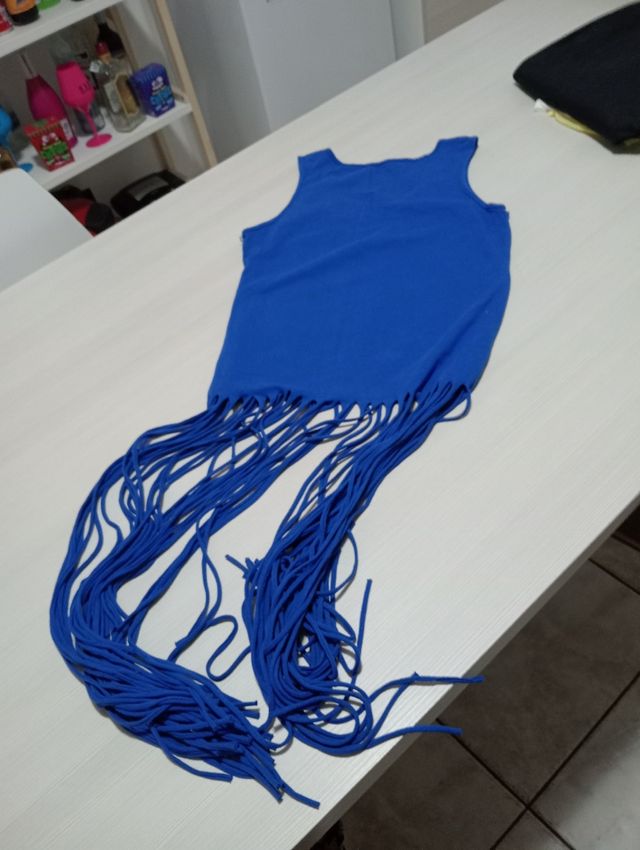 Top estivo vintage blu con frange