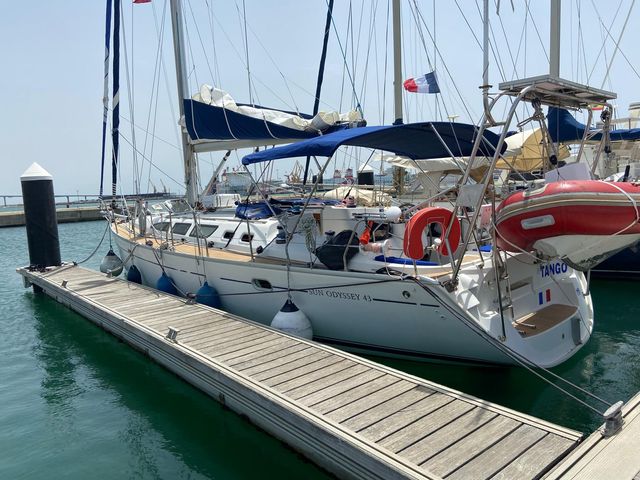 Velero Jeanneau Sun Odyssey 43