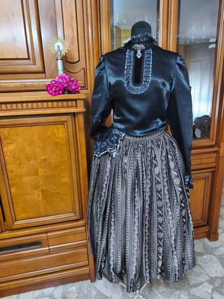 Traje Regional
Luce y festeja este Pilar
