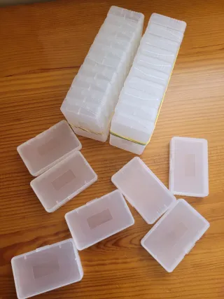 Estuches Game Boy transparentes