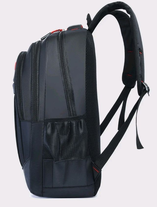 Mochila negra viaje 46x32x13cm