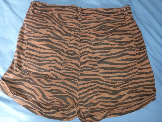 Shorts Bershka cebra