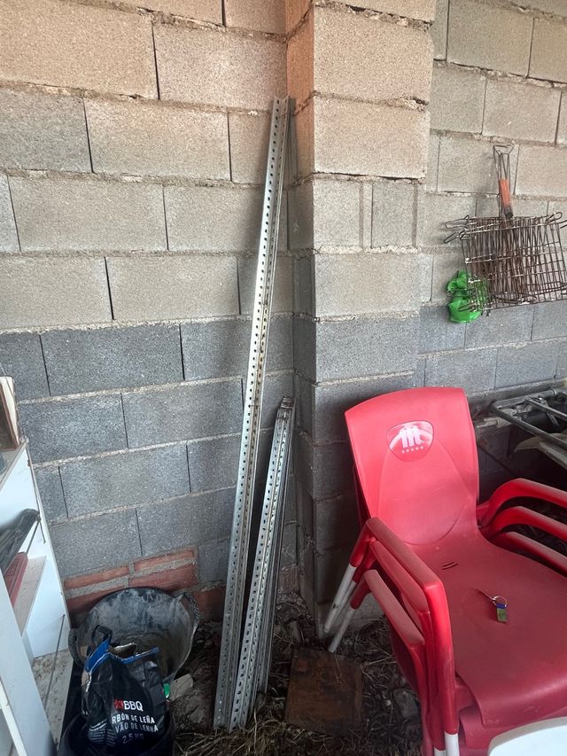 Barras hierro perforadas - 3uds