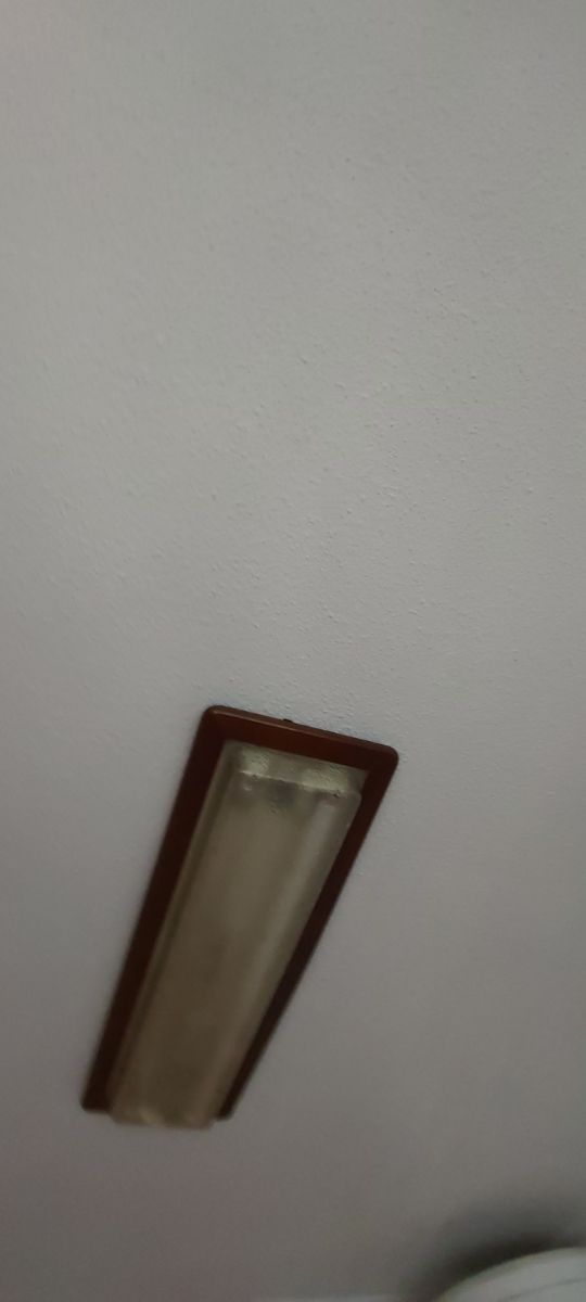 Plafon de cocina con tubos