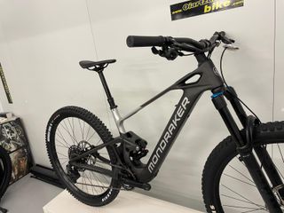 BICI MTB ELECTRICA MONDRAKER NEAT CARBON R TEST T.