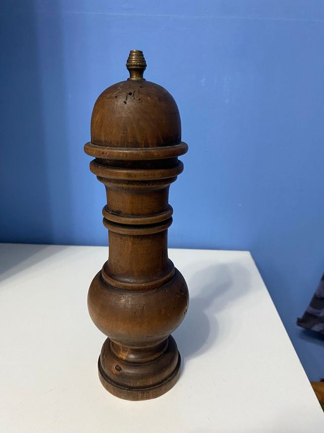 Macinapepe antico in legno