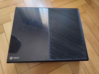 Xbox One 1540 (500GB)
