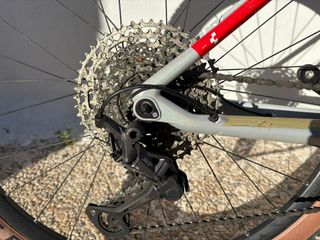 Bicicleta Cube reaction C62 P