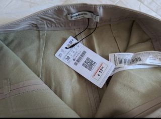 Minifalda Stradivarius a estrenar. Talla 32.