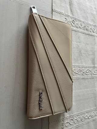 Cartera Desigual beige