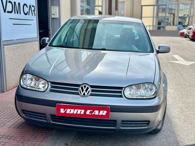 Volkswagen Golf 2003