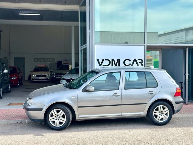 Volkswagen Golf 2003