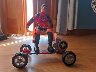 Action Man: 3 muñecos + Moto+ patin