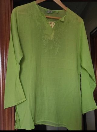 3 Blusas Bordadas - Ropa étnica.....