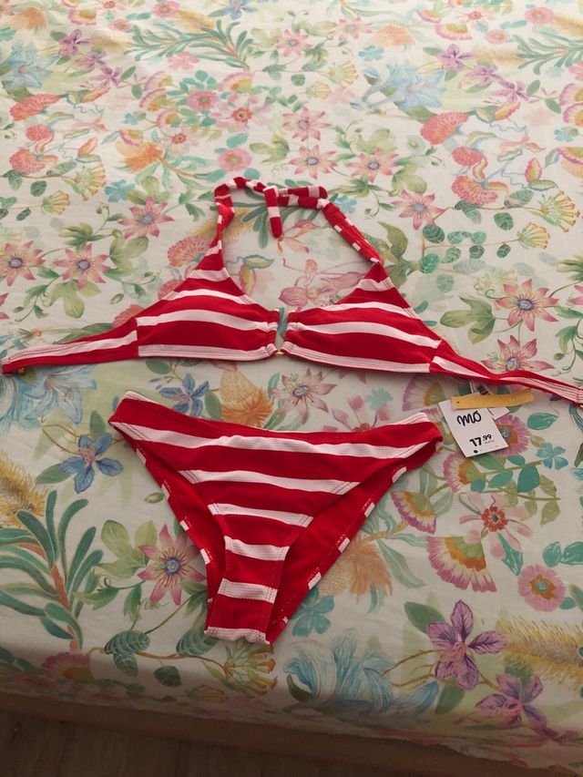 Chollo (Con etiqueta) biquini a rayas NUEVO.