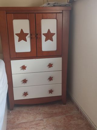 Mueble infantil madera - estrellas