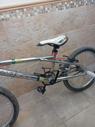 BMX Monty 139 - Bicicleta usada