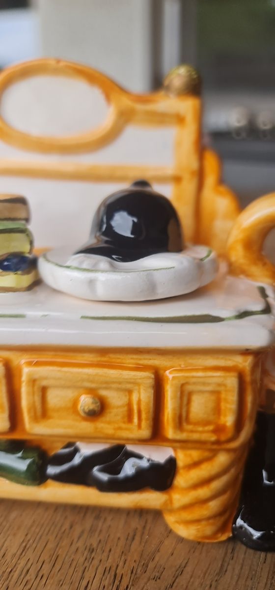 Tetera Aparador Jinete: Decorativa