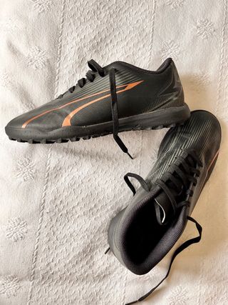 Zapatillas Puma fútbol multitaco nº 36