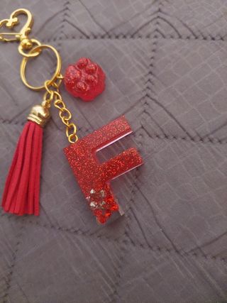 Portachiavi lettera F rosso glitter