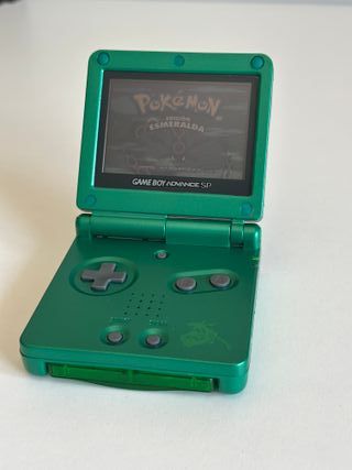 Game Boy Advance SP 