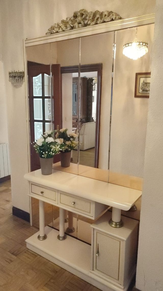 Consola espejo vintage beige y dorado