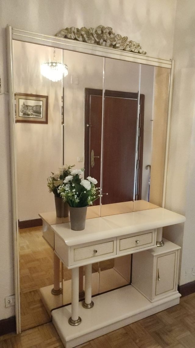 Consola espejo vintage beige y dorado