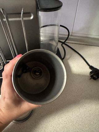 Cafetera Krups Nespreso para piezas. si funciona