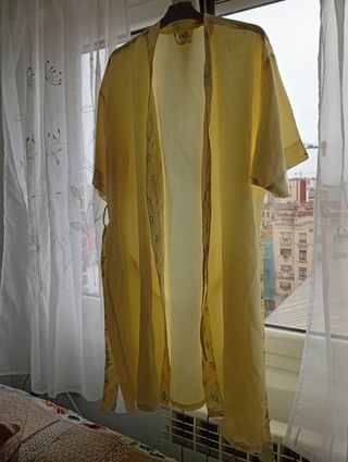 Conjunto de bata y camisón 
