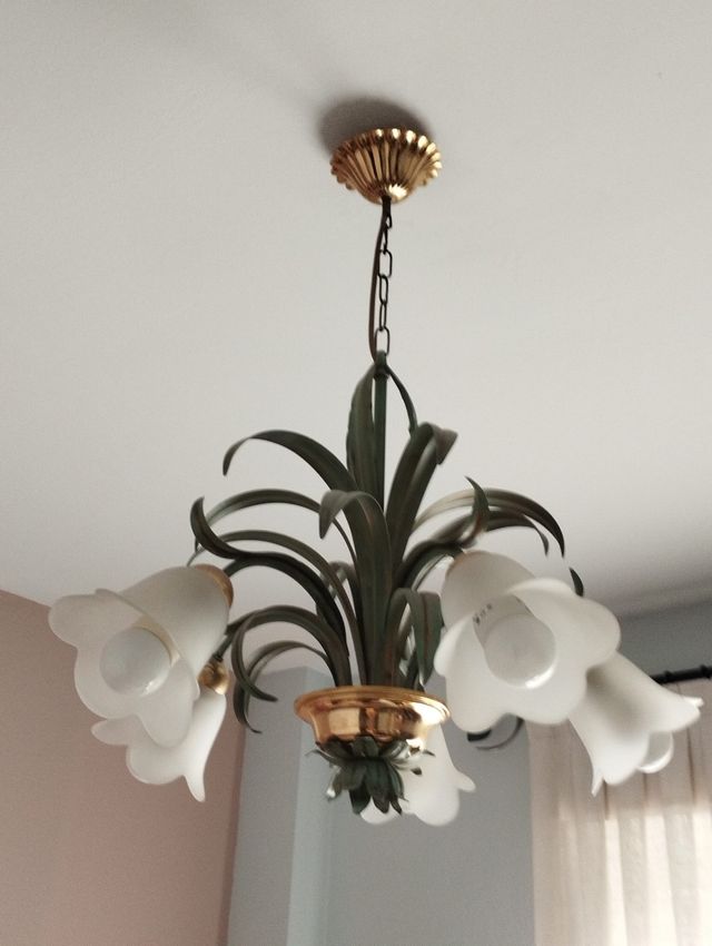 Lámpara Dormitorio  y lamparitas a juego