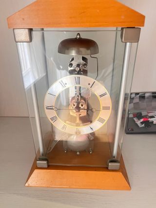 Reloj mecánico antiguo