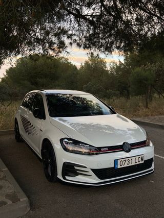 Volkswagen Golf 7.5 GTI TCR 2.0 TSI 290 5p DSG7