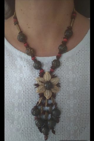 Collana etnica artigianale