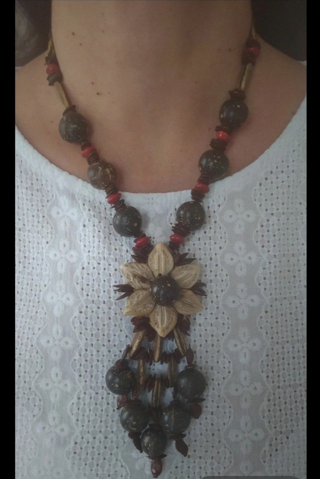 Collana etnica artigianale