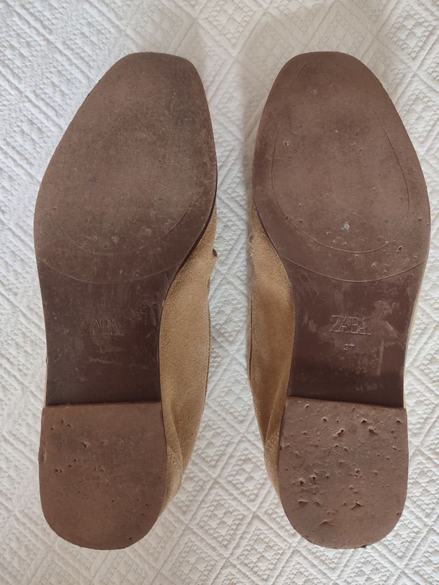 Mocasines mujer Zara ante color arena
